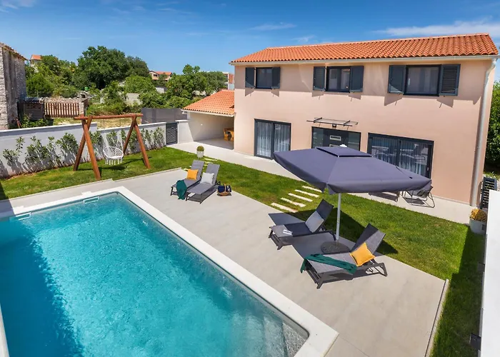 Villa Nodus