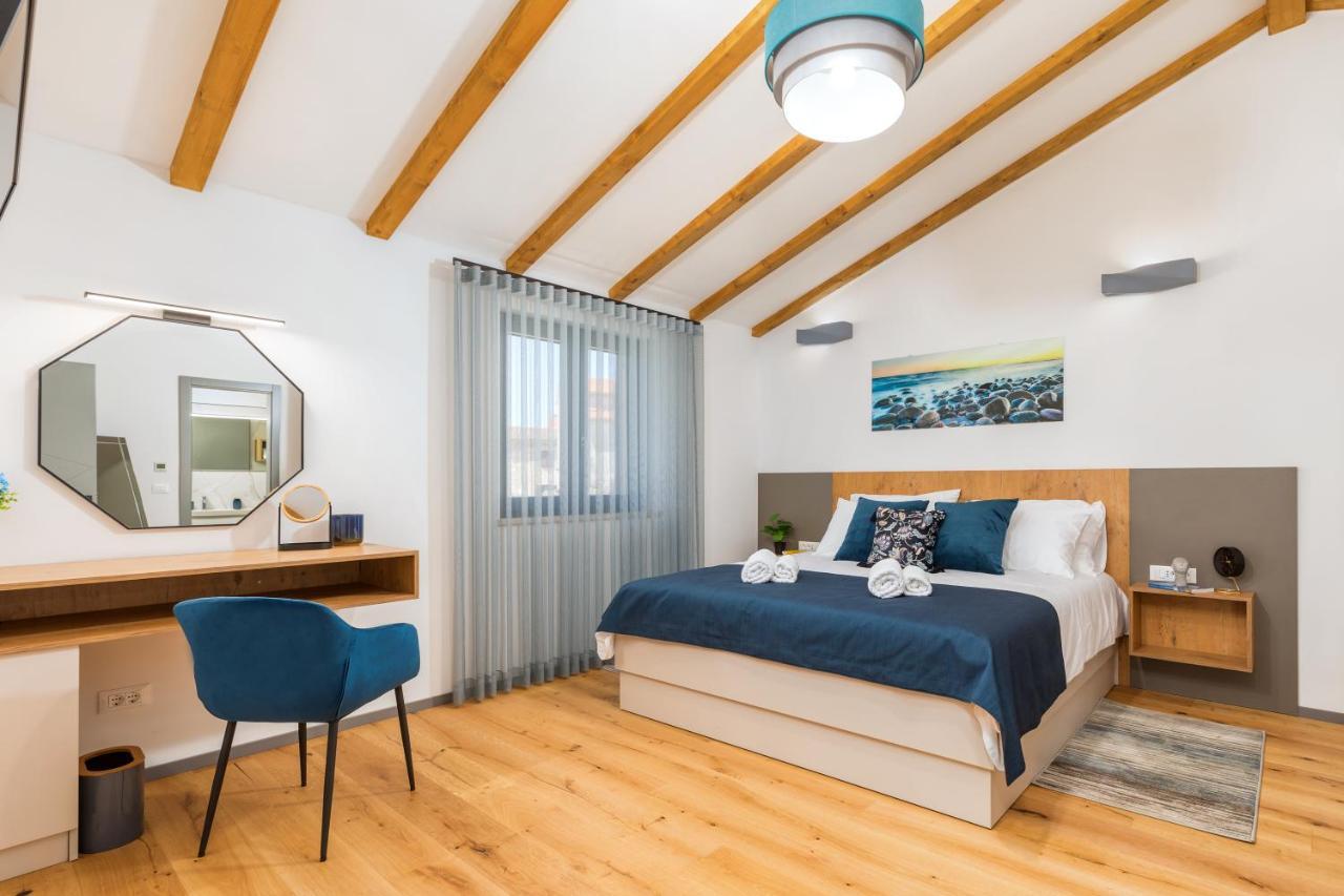 Nodus Villa *